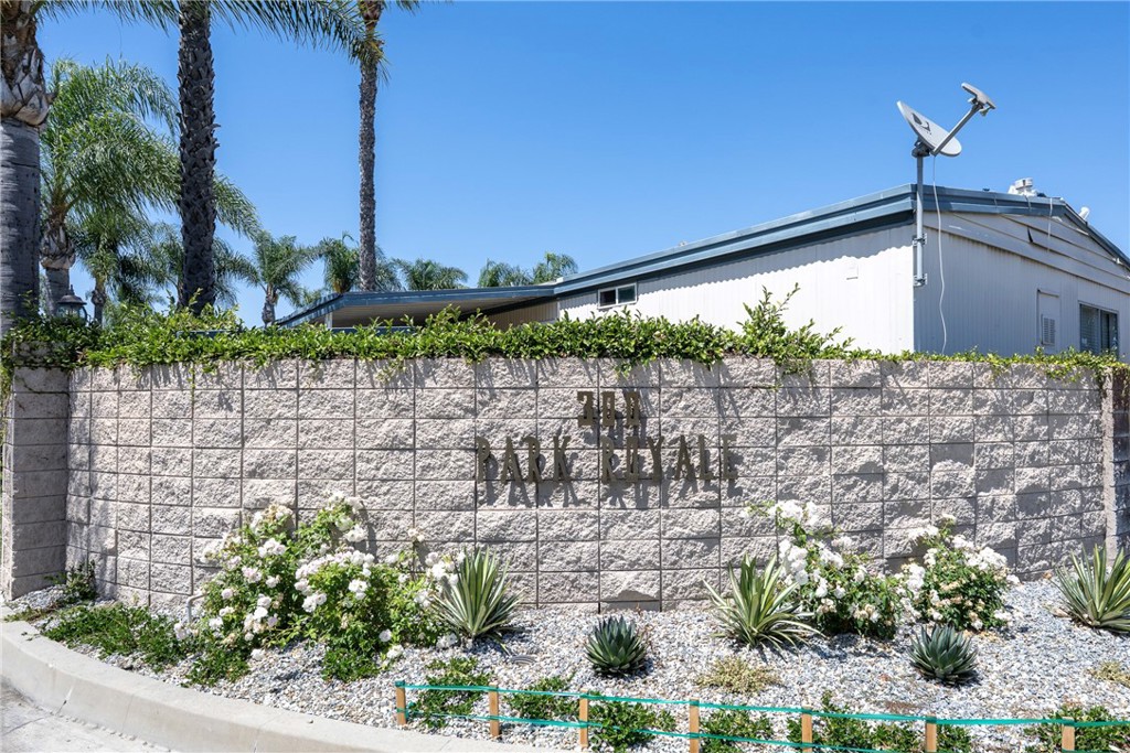 300 North Rampart Street, Unit 197 Orange, CA 92868 - Photo 47 of 51