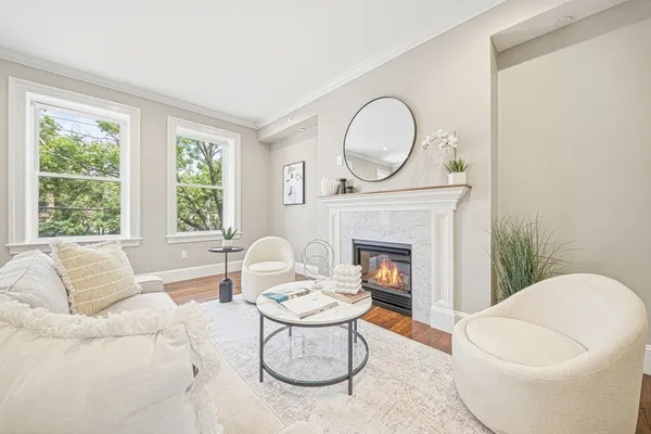 $2,695,000 | 324 Tappan Street, Unit 2, Brookline, MA 02445