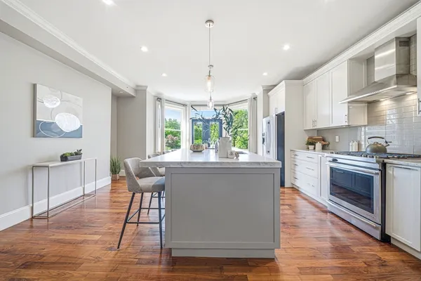 $2,695,000 | 324 Tappan Street, Unit 2, Brookline, MA 02445
