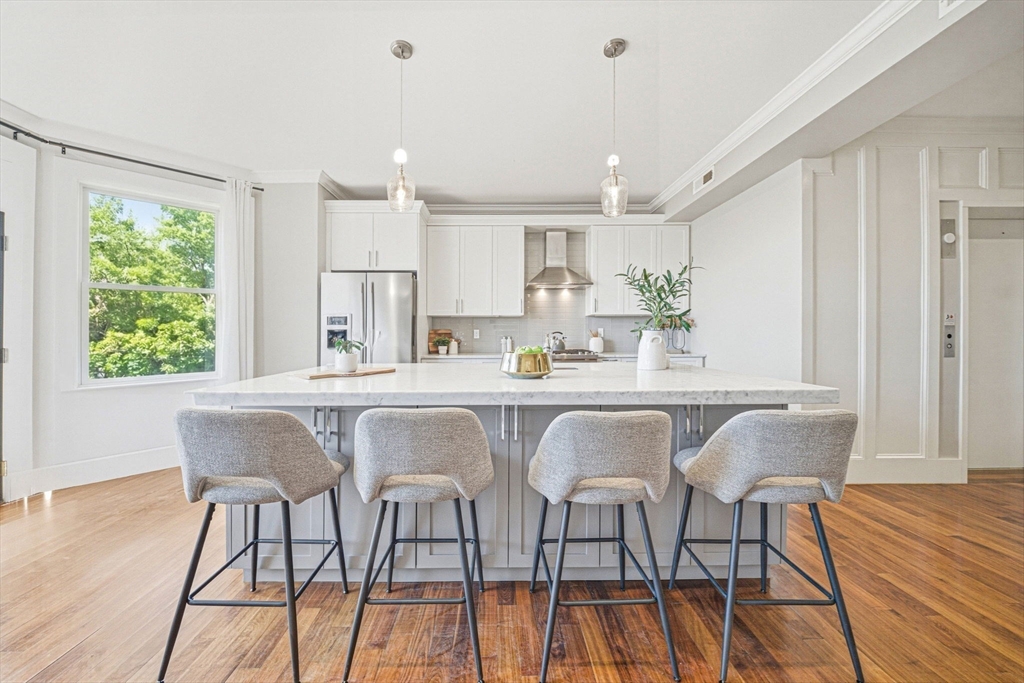 324 Tappan Street, Unit 2 Brookline, MA 02445 - Photo 6 of 23
