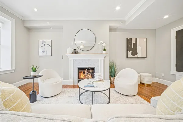 $2,695,000 | 324 Tappan Street, Unit 2, Brookline, MA 02445