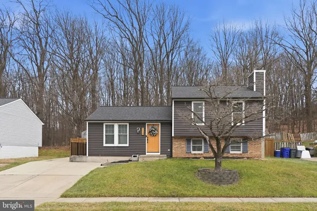 $2,600 | 117 Village Way, Mount Airy, MD 21771