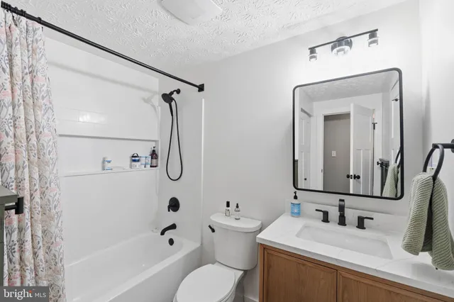 $2,600 | 117 Village Way, Mount Airy, MD 21771