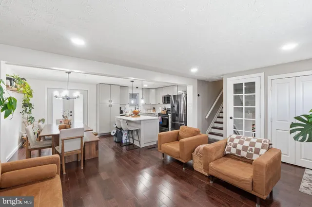 $2,600 | 117 Village Way, Mount Airy, MD 21771