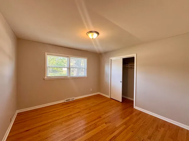 $392,000 | 425 Cottonwood Road, Frankfort, IL 60423