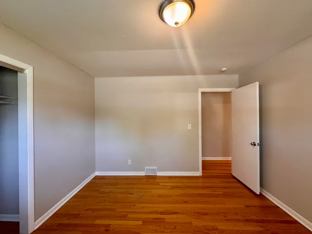 $392,000 | 425 Cottonwood Road, Frankfort, IL 60423