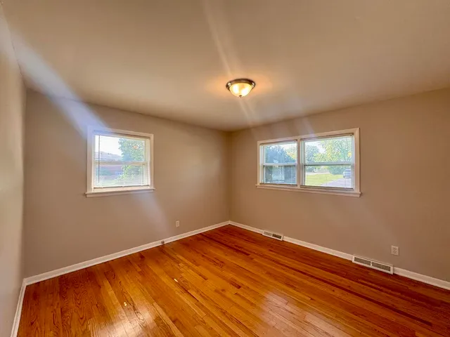 $392,000 | 425 Cottonwood Road, Frankfort, IL 60423