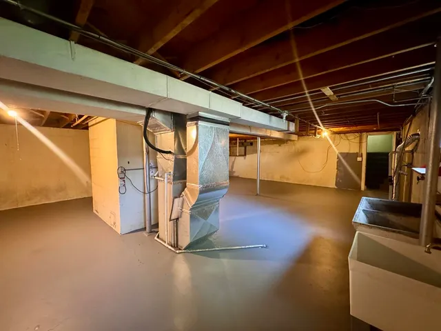 $392,000 | 425 Cottonwood Road, Frankfort, IL 60423