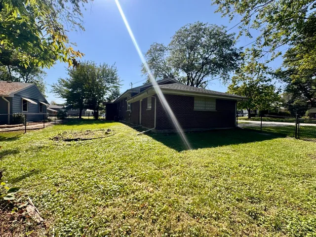 $392,000 | 425 Cottonwood Road, Frankfort, IL 60423