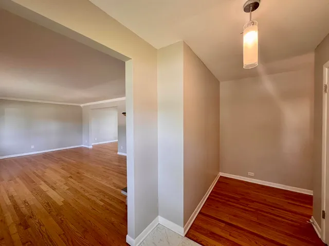 $392,000 | 425 Cottonwood Road, Frankfort, IL 60423