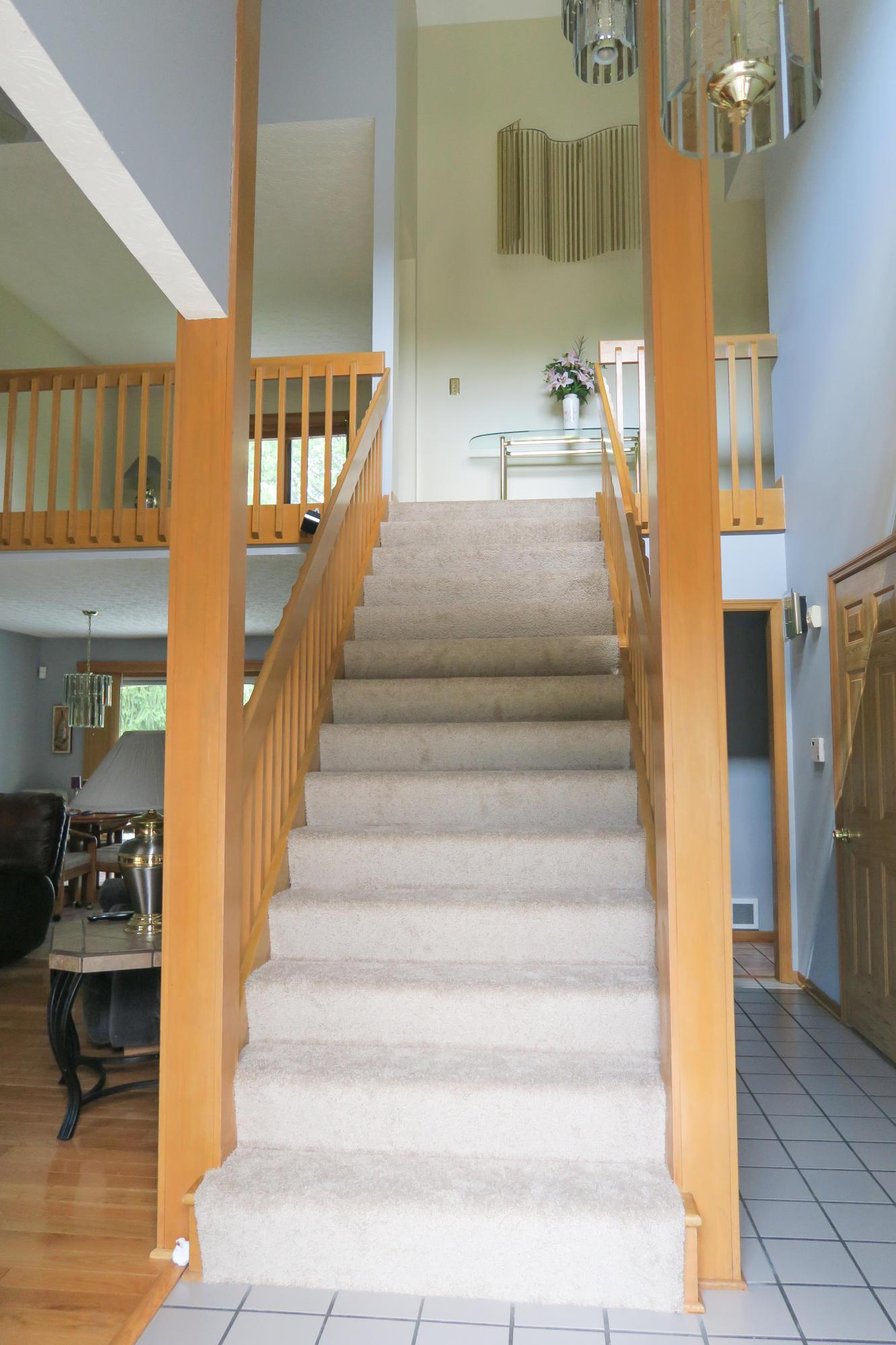 6963 Cooper Road Columbus, OH 43231 - Photo 3 of 37