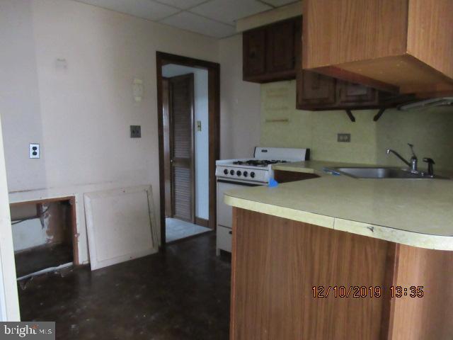 7837 Fairgreen Road Baltimore, MD 21222 - Photo 11 of 16