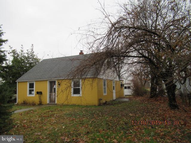 7837 Fairgreen Road Baltimore, MD 21222 - Photo 3 of 16