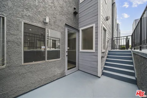 $1,075,000 | 12515 Pacific Avenue, Unit 208, Los Angeles, CA 90066