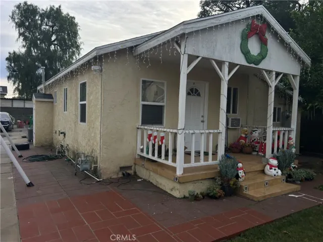 $649,000 | 10816 Variel Avenue, Chatsworth, CA 91311