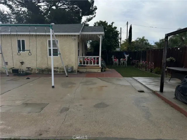 $649,000 | 10816 Variel Avenue, Chatsworth, CA 91311