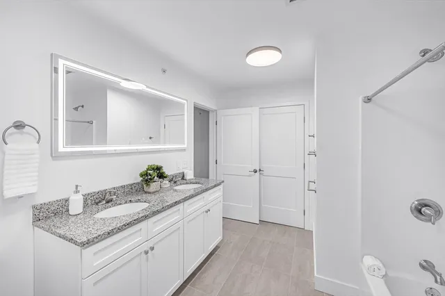 $227,000 | 62 Central Street, Unit 402, Springfield, MA 01105