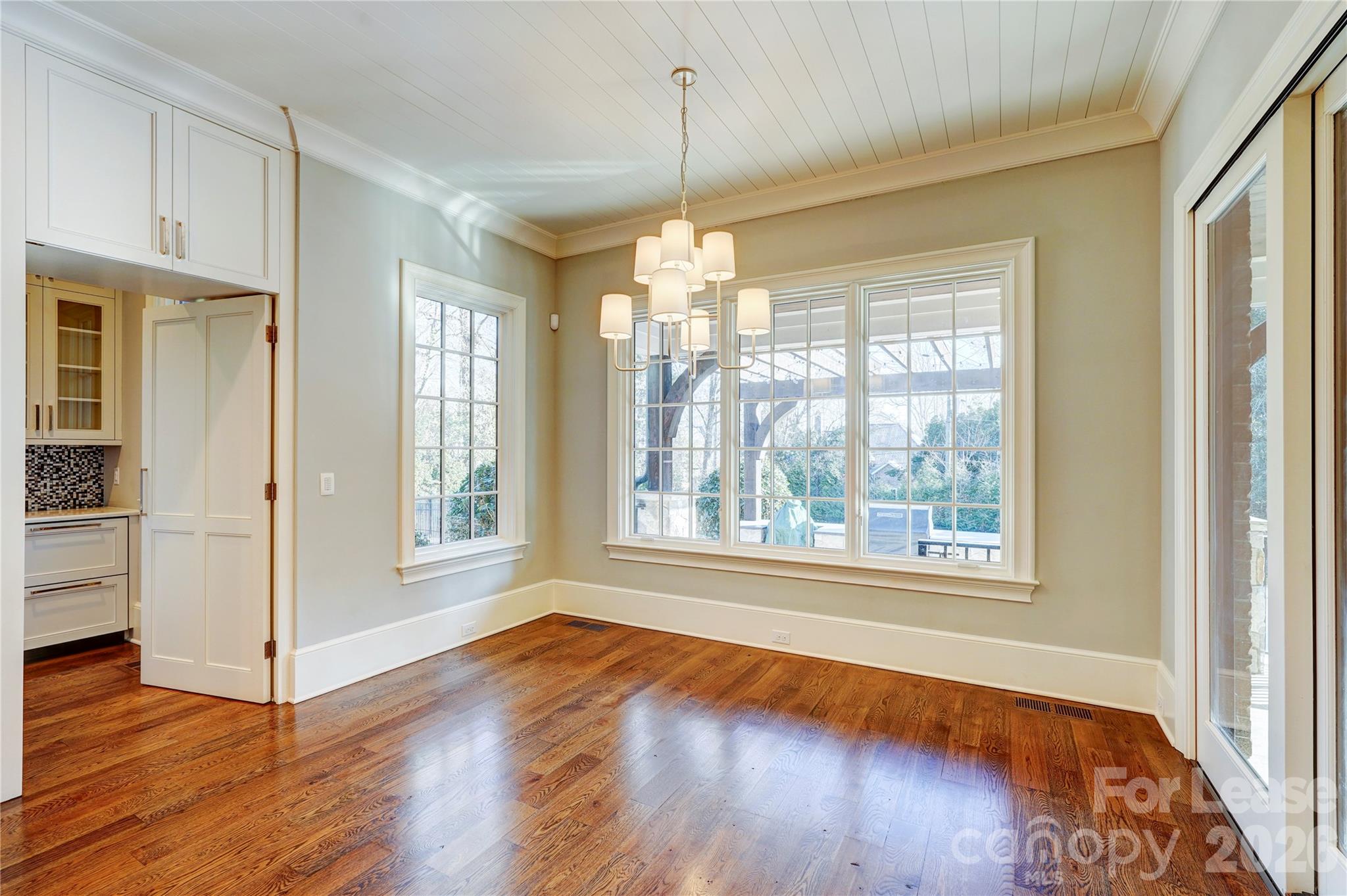 4015 Arbor Way Charlotte, NC 28211 - Photo 14 of 48