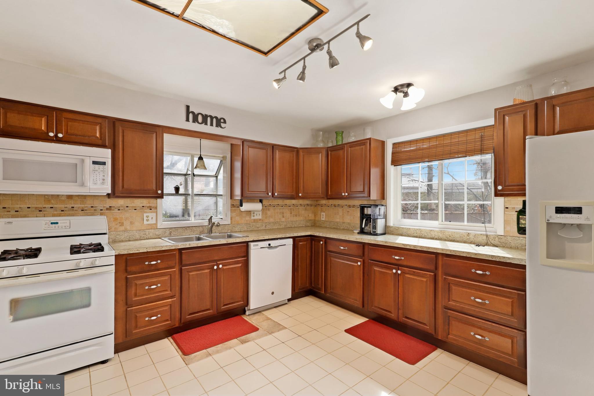 1906 Ridgewick Road Glen Burnie, MD 21061 - Photo 11 of 54 Gallery Image 11