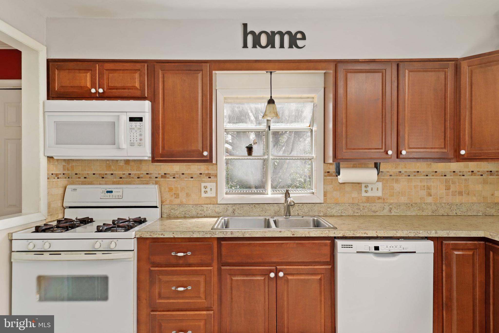 1906 Ridgewick Road Glen Burnie, MD 21061 - Photo 12 of 54 Gallery Image 12