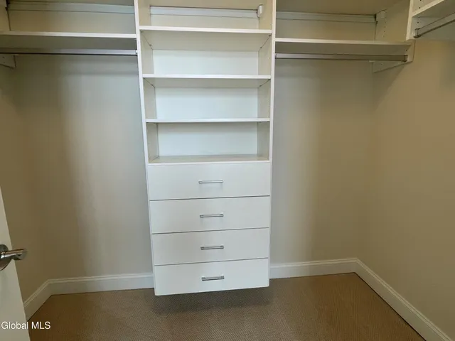 $2,489 | 233 Lake Avenue, Unit 227, Saratoga Springs, NY 12866