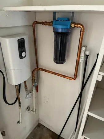 $1,500 | 141 Northeast 10th Avenue, Unit 25C, Hallandale Beach, FL 33009