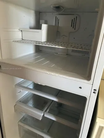 $1,500 | 141 Northeast 10th Avenue, Unit 25C, Hallandale Beach, FL 33009