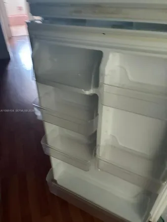 $1,500 | 141 Northeast 10th Avenue, Unit 25C, Hallandale Beach, FL 33009