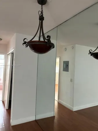 $1,500 | 141 Northeast 10th Avenue, Unit 25C, Hallandale Beach, FL 33009