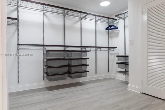 $6,300 | 5161 Collins Avenue, Unit 812, Miami Beach, FL 33140