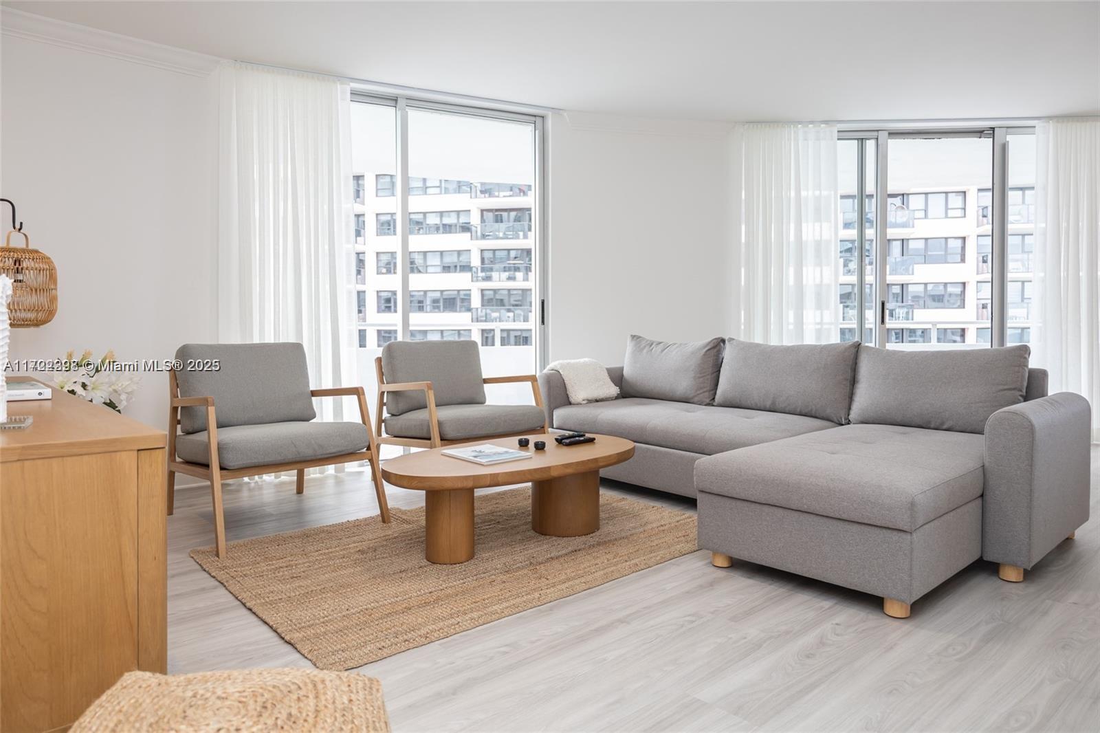 5161 Collins Avenue, Unit 812 Miami Beach, FL 33140 - Photo 32 of 44