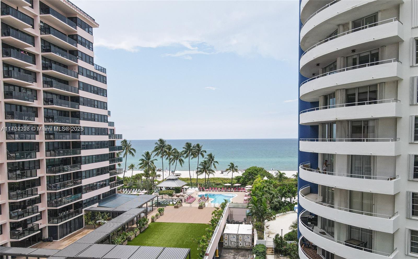 5161 Collins Avenue, Unit 812 Miami Beach, FL 33140 - Photo 38 of 44