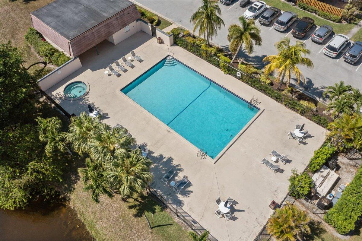 7585 Courtyard Run West Boca Raton, FL 33433 - Photo 2 of 48 06-DJI_0922