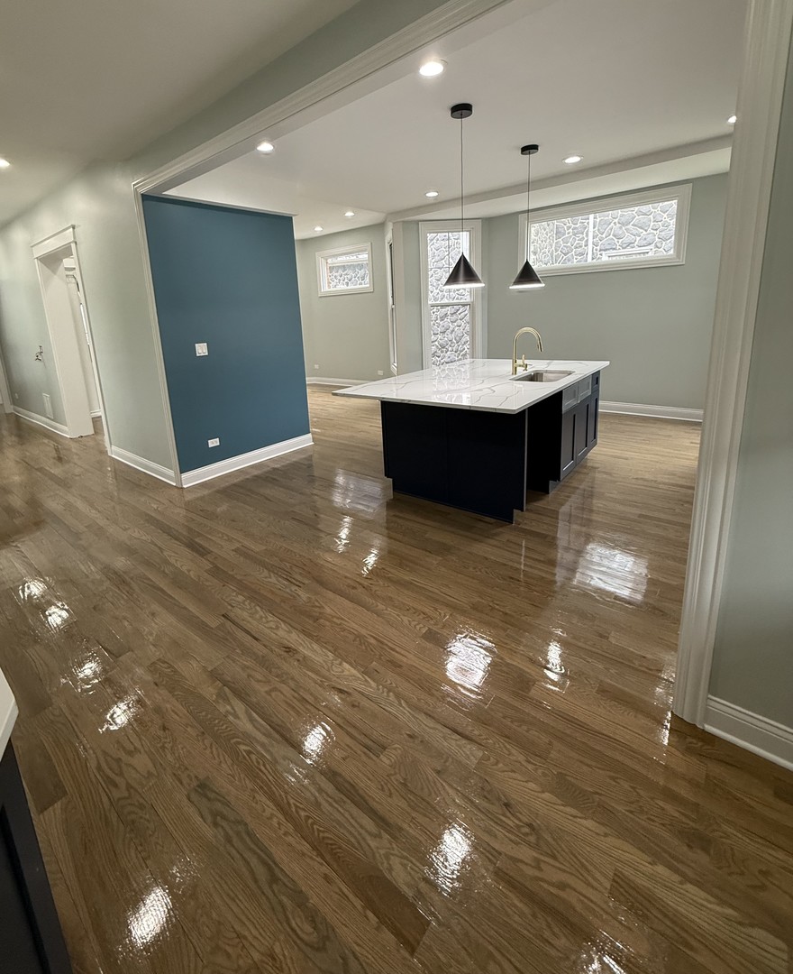 443 West 61st Place Chicago, IL 60621 - Photo 5 of 13