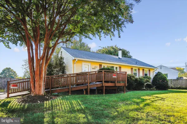 $2,400 | 2405 Phillips Drive, Alexandria, VA 22306