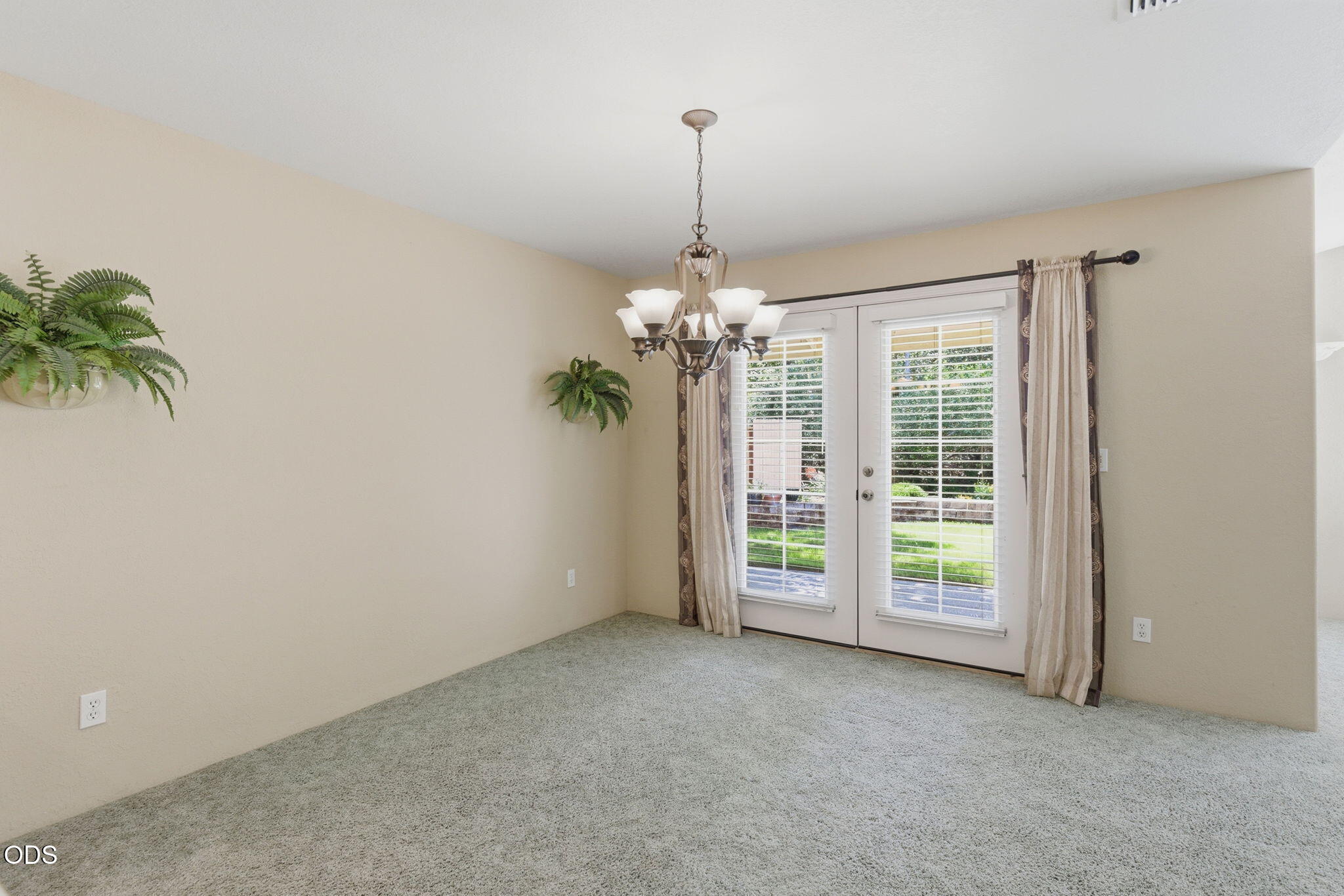 2738 Trinity Way Grants Pass, OR 97527 - Photo 27 of 42