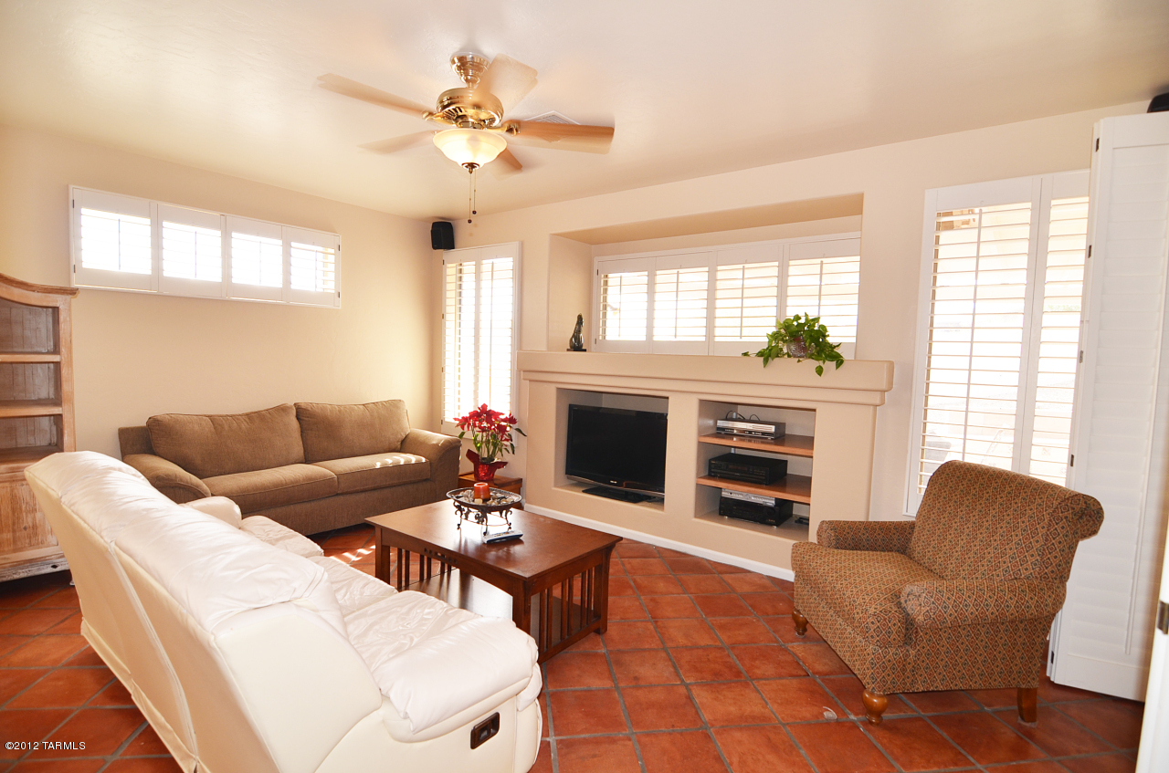 62661 East Flower Ridge Drive Tucson, AZ 85739 - Photo 4 of 25