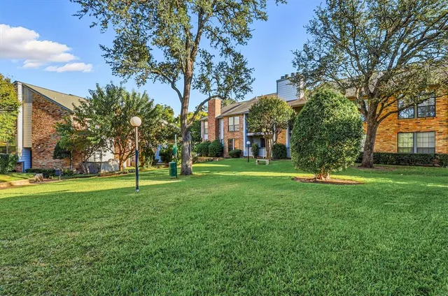 $189,900 | 15151 Berry Trail, Unit 1307, Dallas, TX 75248