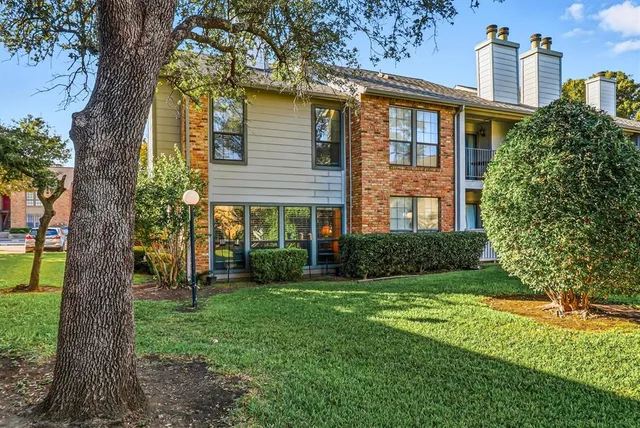$189,900 | 15151 Berry Trail, Unit 1307, Dallas, TX 75248