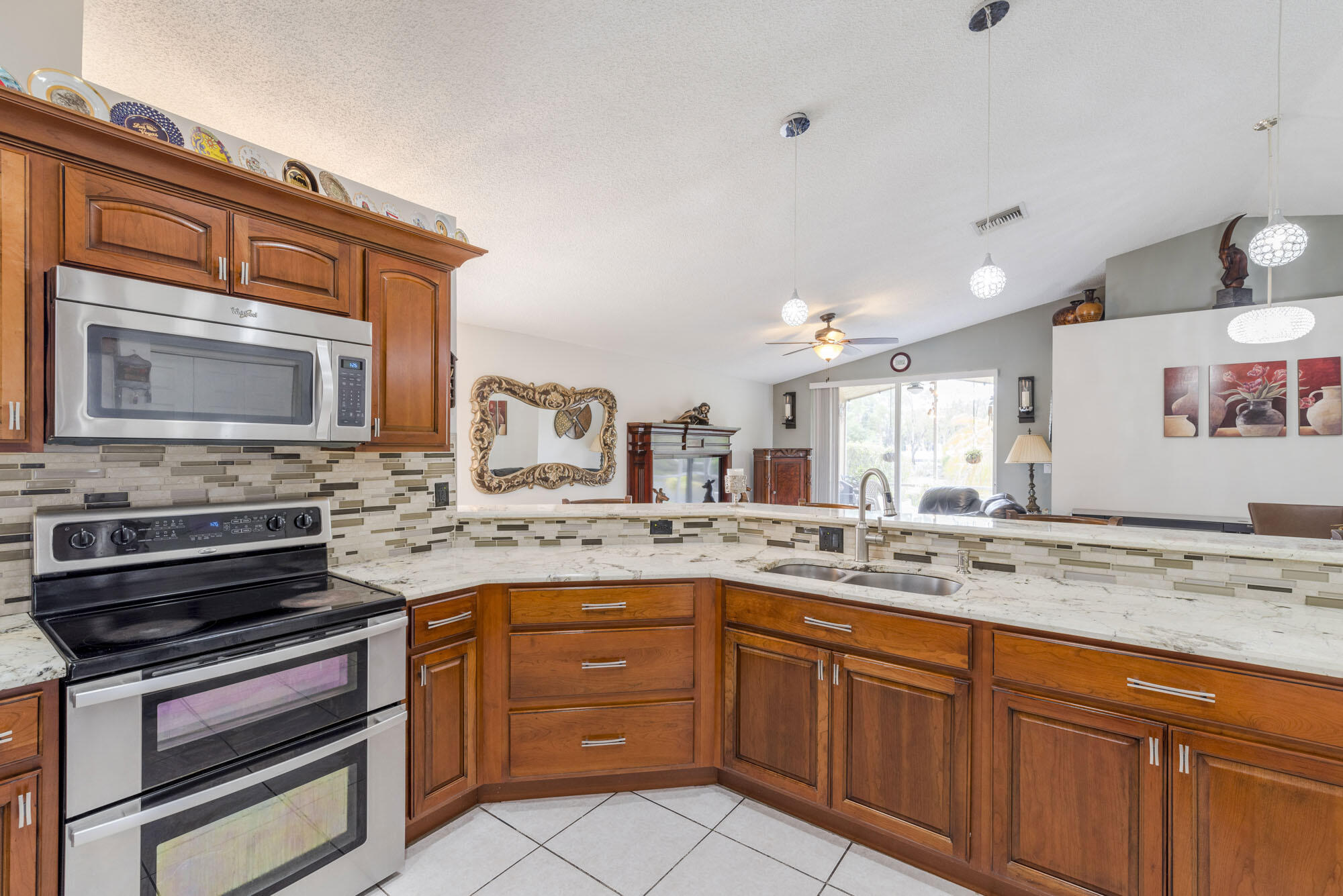 1732 Sawgrass Circle Greenacres, FL 33413 - Photo 11 of 18 _IMG3893