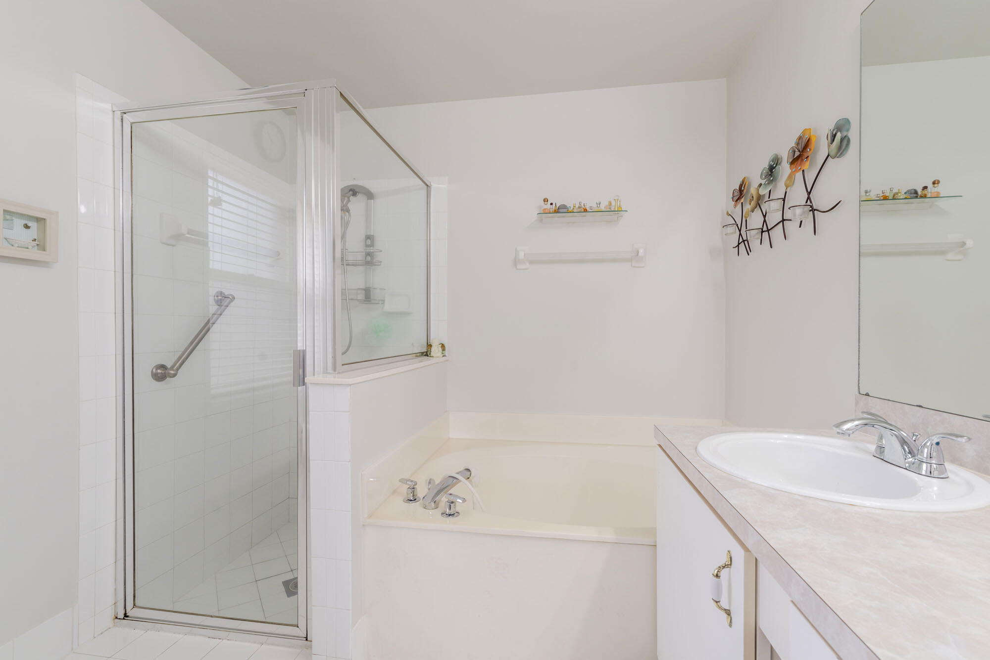 1732 Sawgrass Circle Greenacres, FL 33413 - Photo 15 of 18 _IMG3897