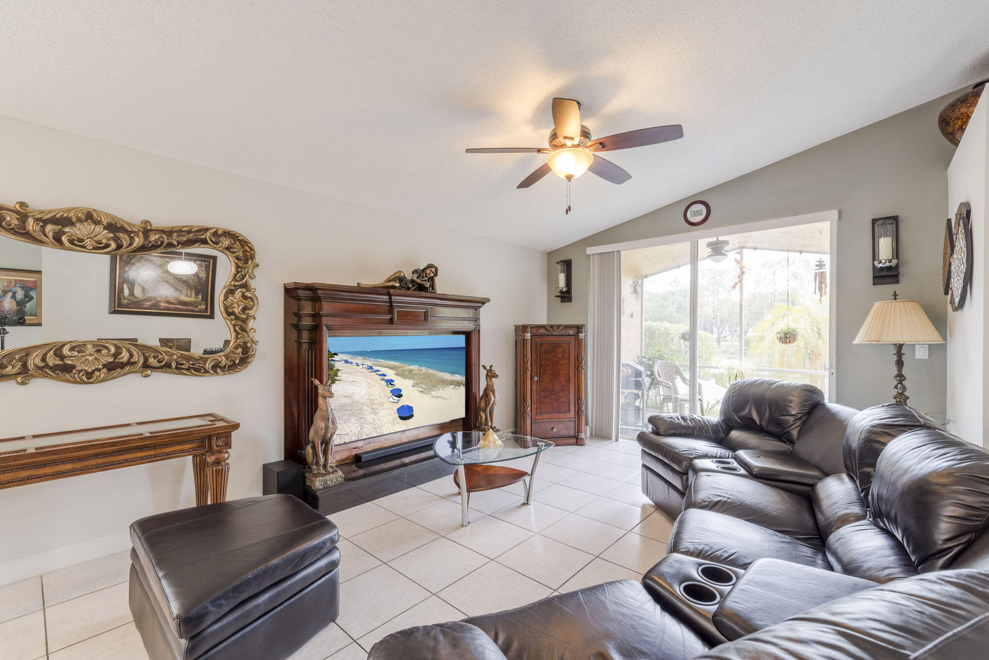 1732 Sawgrass Circle Greenacres, FL 33413 - Photo 4 of 18 _IMG3886