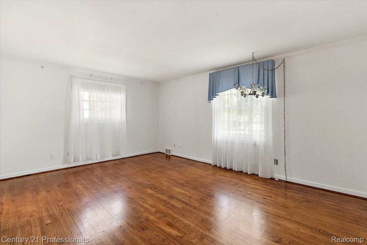 633 Foxhall Road Bloomfield Hills, MI 48304 - Photo 42 of 61 Empty room