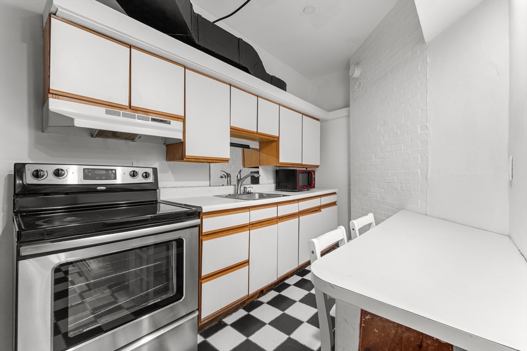 306 Commonwealth Avenue, Unit 1 Boston, MA 02115 - Photo 6 of 10