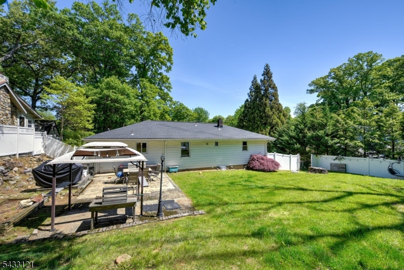 77 Marion Avenue Butler, NJ 07405 - Photo 43 of 46
