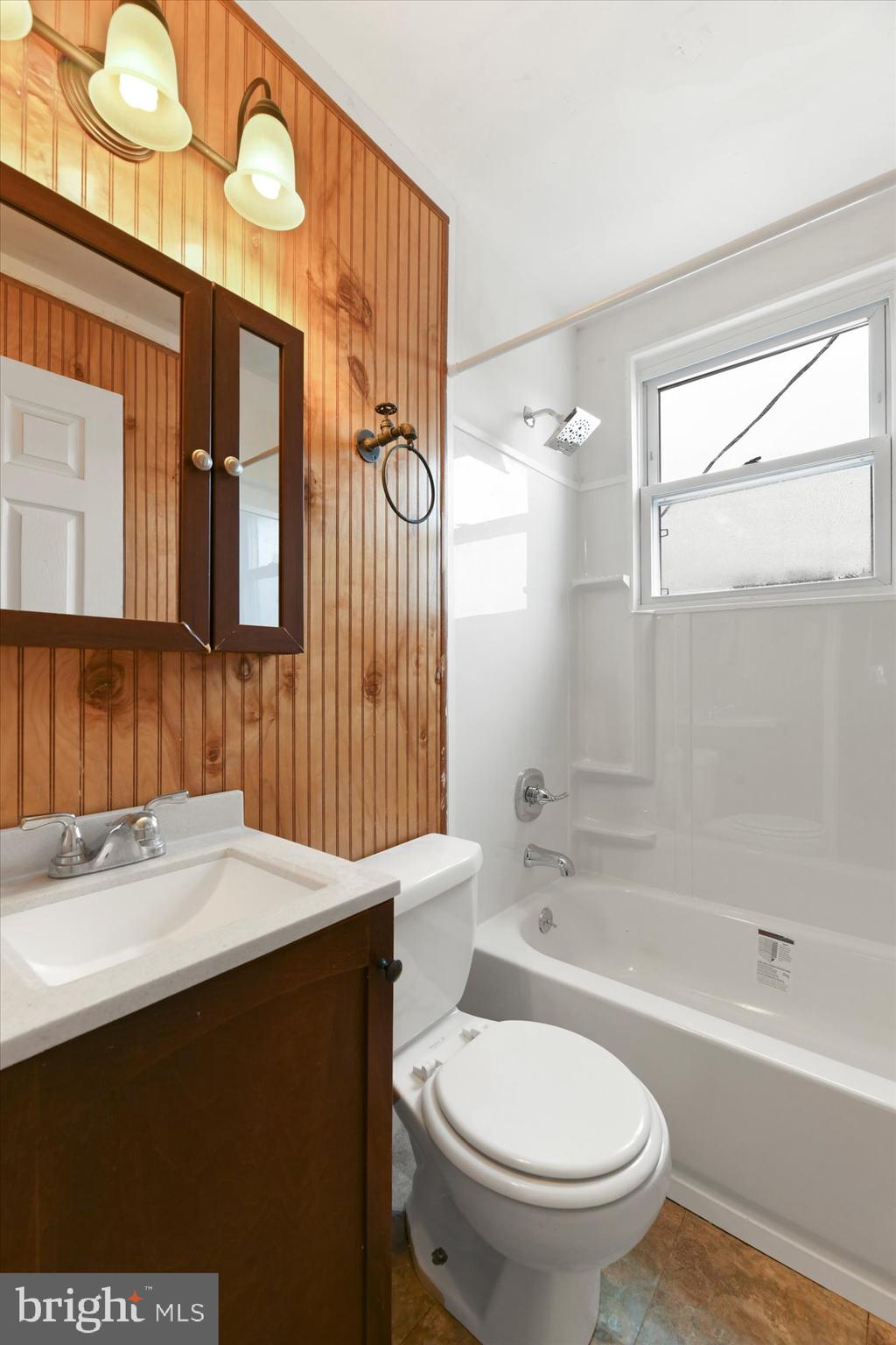 8051 Gray Haven Road Baltimore, MD 21222 - Photo 21 of 24 Full bath with brand new tub
