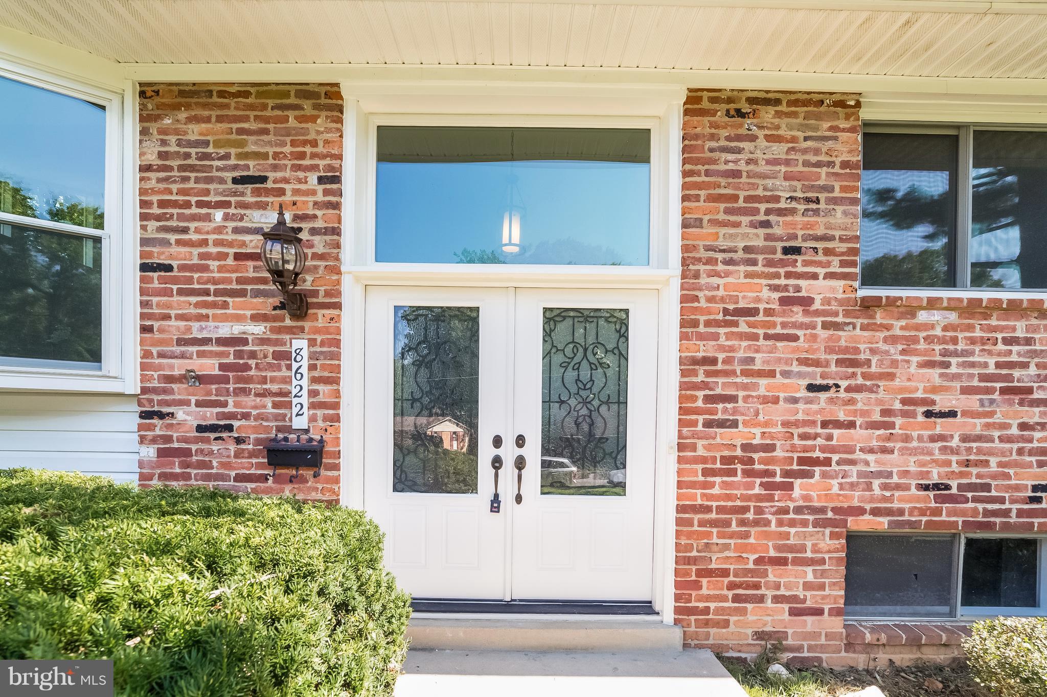 8622 Thames Street Springfield, VA 22151 - Photo 3 of 30 Front Door