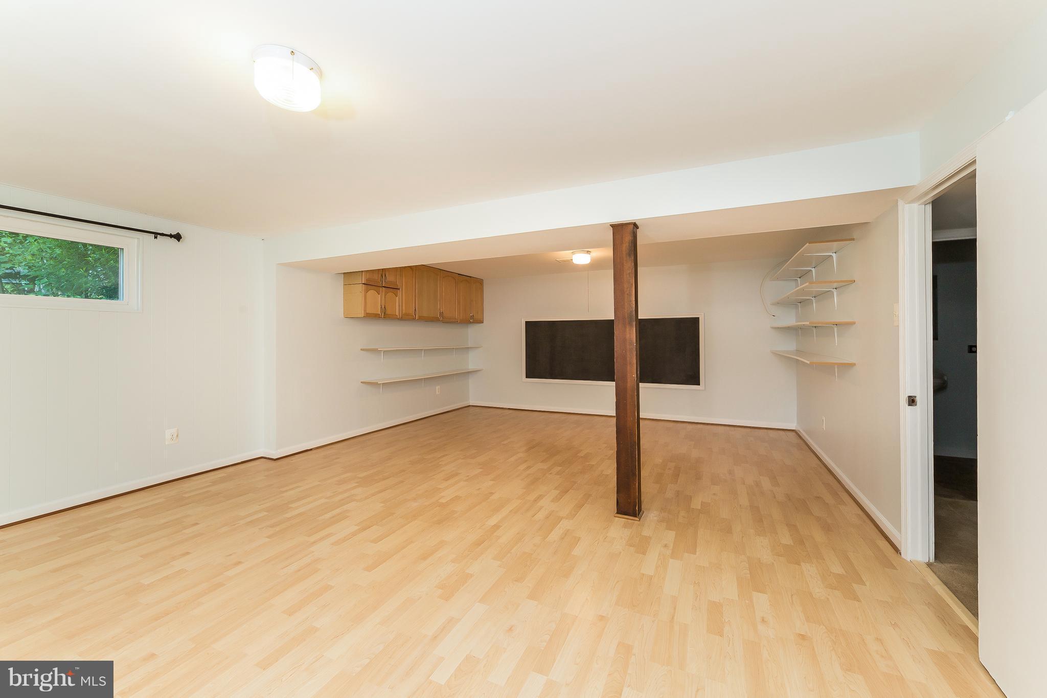 8622 Thames Street Springfield, VA 22151 - Photo 24 of 30 Recreation Room