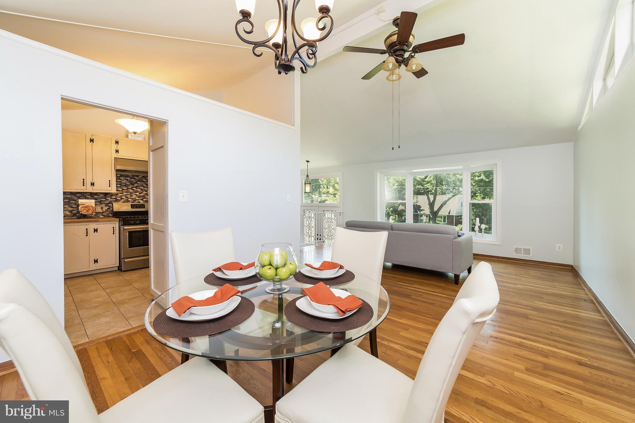 8622 Thames Street Springfield, VA 22151 - Photo 9 of 30 Dining Room