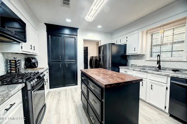 $225,000 | 304 Massey Cove, Carthage, MS 39051